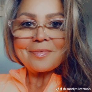 Meet your Posher, Sandra 🇨🇦